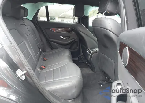 2020 Mercedes-Benz Glc 300 4Matic z USA, uszkodzony, nr VIN WDC0G8EB4LF678671